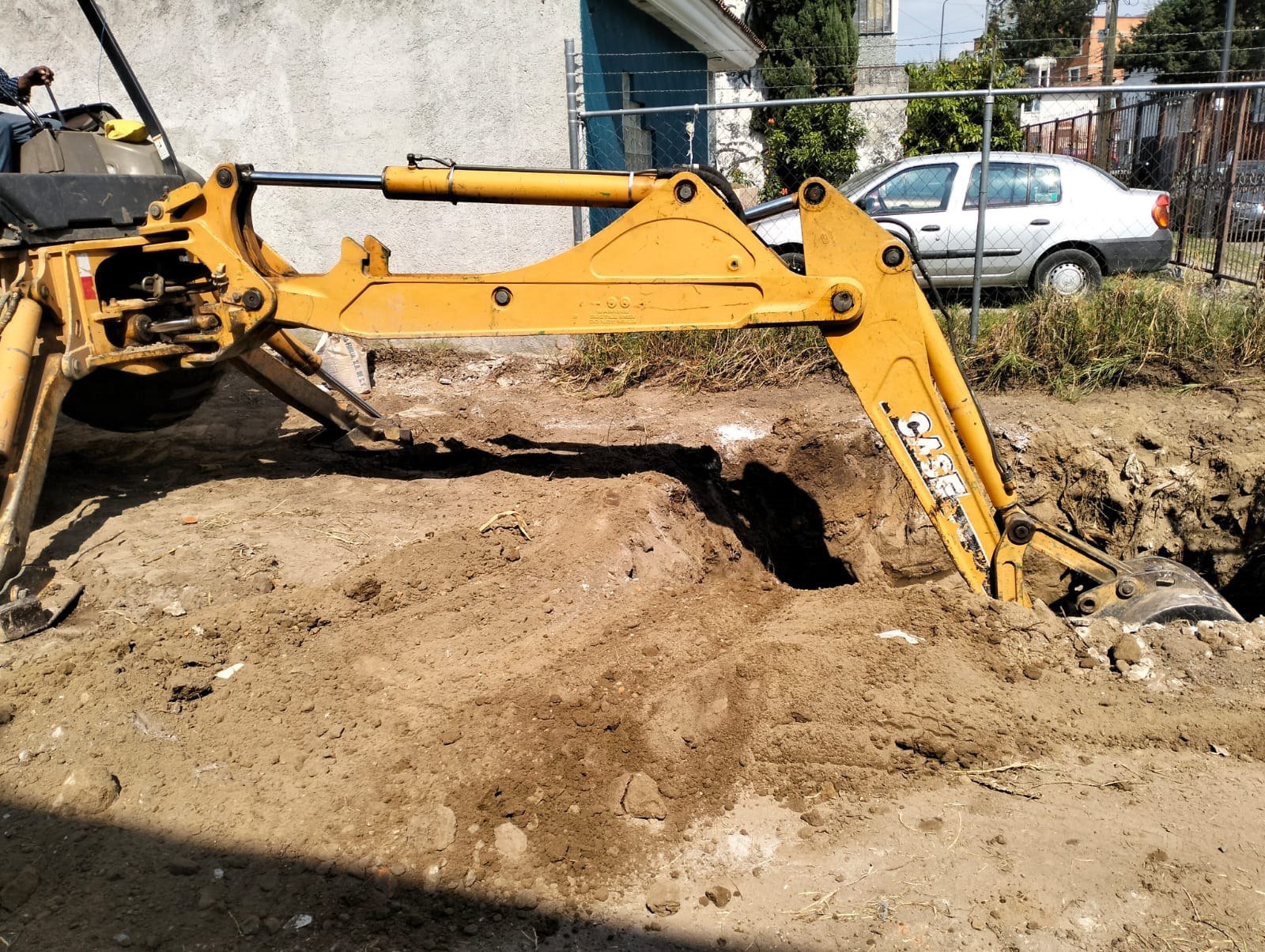 Zanja de cimentación con acero armado