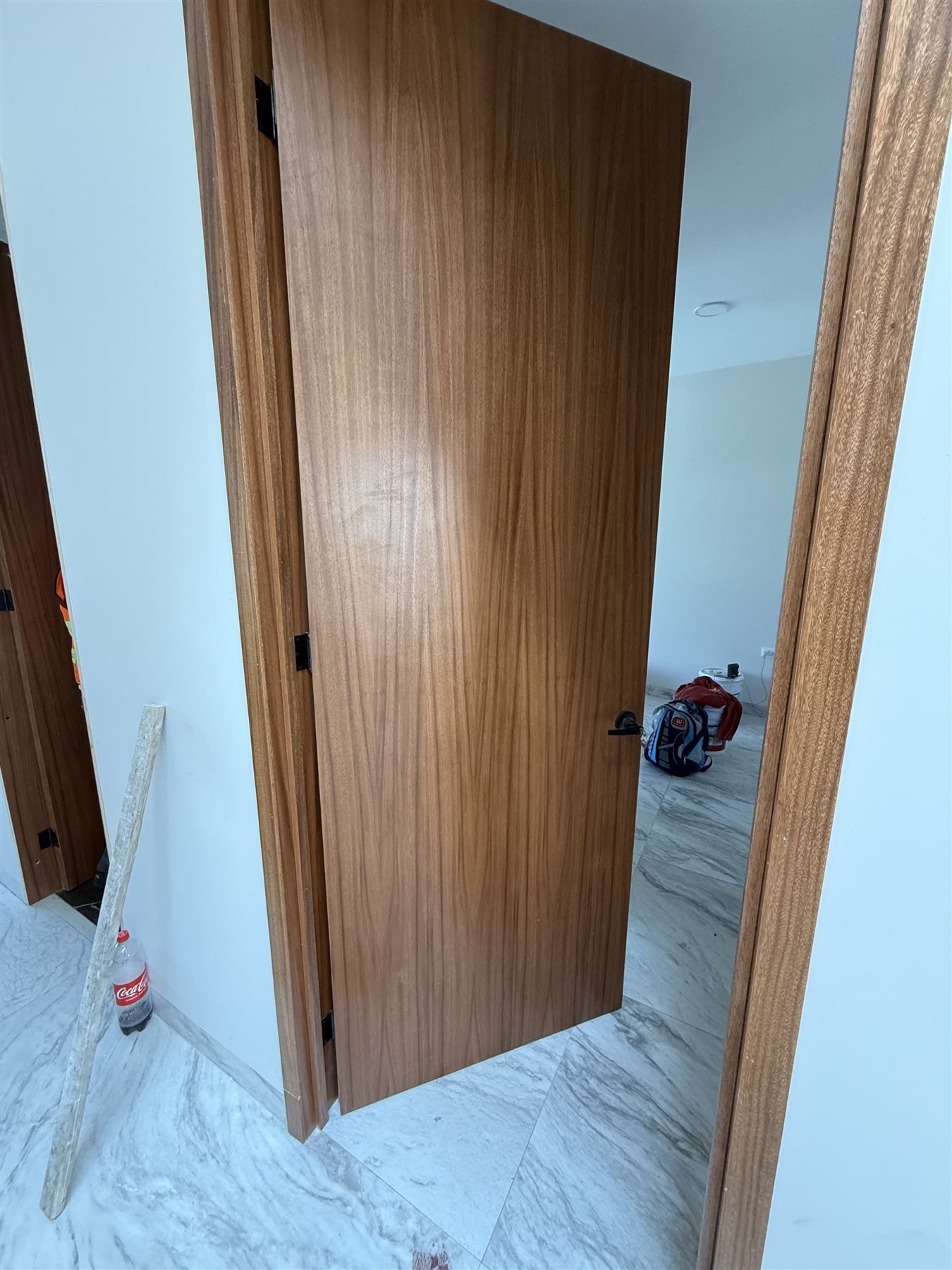 Puerta interior en madera