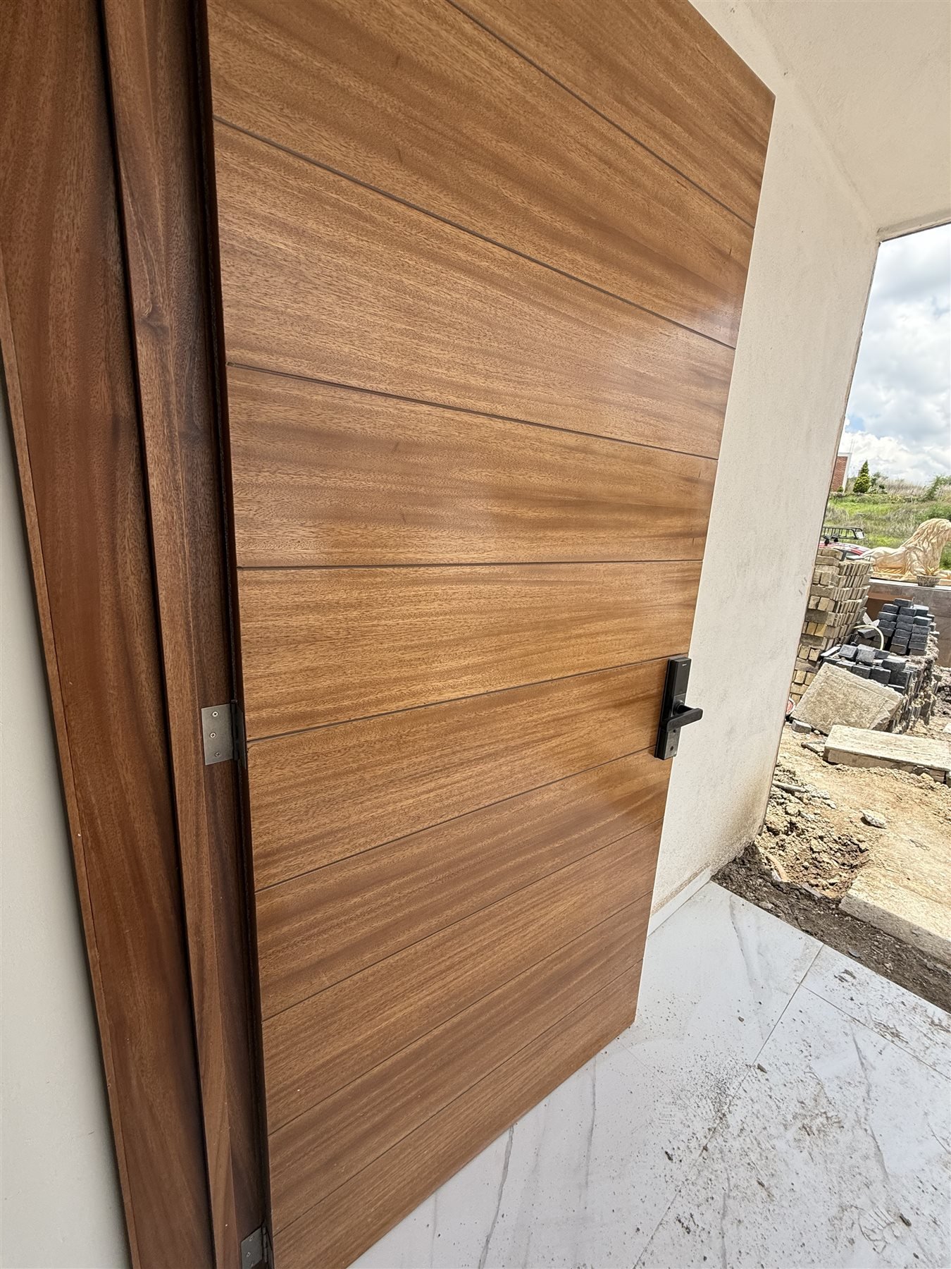 Puerta interior en madera