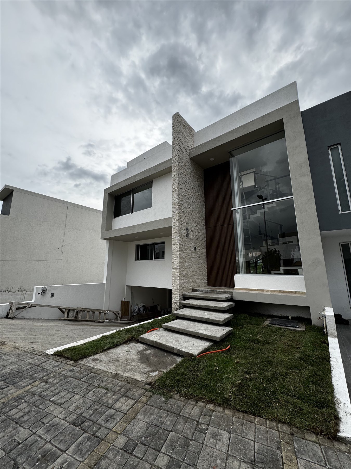Fachada de proyecto Residencial terminado